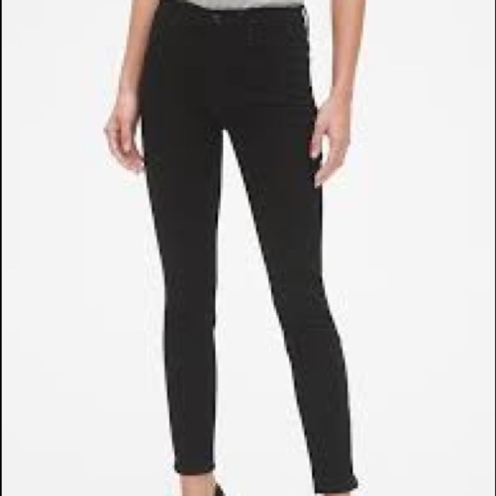 Gap black True Skinny Jeans